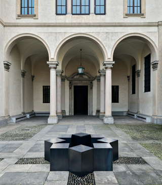 No' si volta chi a stella è fisso, “Esse Potest. Compresenze (Im)Possibili”, Università Cattolica del Sacro Cuore, Milano, 2025 (particolare dell'opera), Photo © Agostino Osio